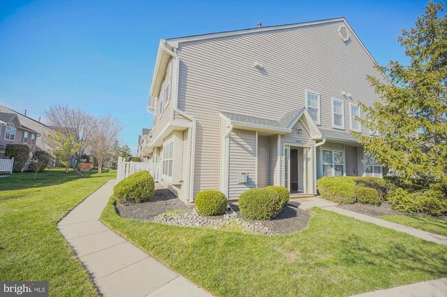 Building Photo - 3908 Grenwich Ln