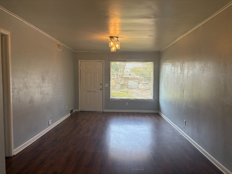 Building Photo - 2923 NW 72nd St