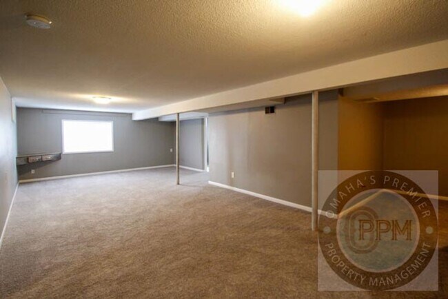 Building Photo - 12317 Weir St