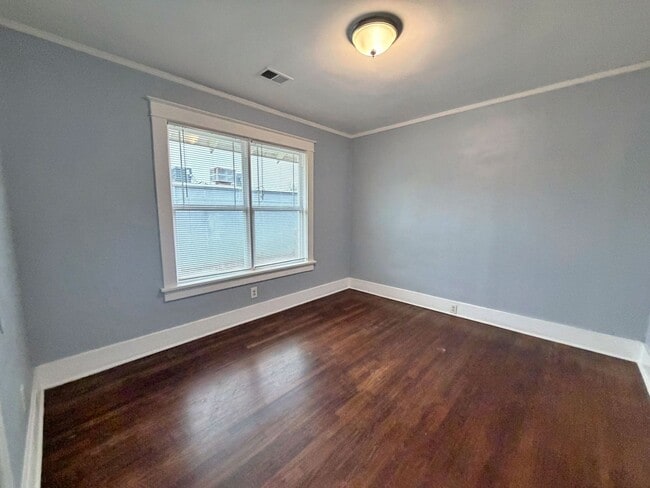 Building Photo - Recently Renovated Brick Home Minutes Away from Crosstown, Midtown, Rhodes & More!