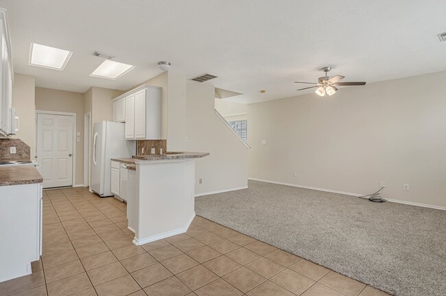 Building Photo - 6213 Stoney Creek Dr