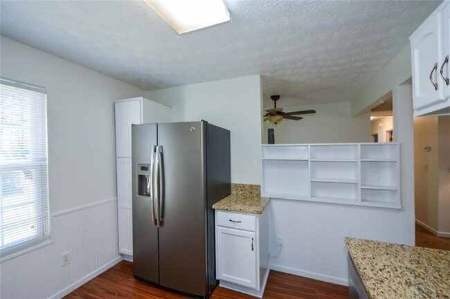 Building Photo - 115 Arborfield Way