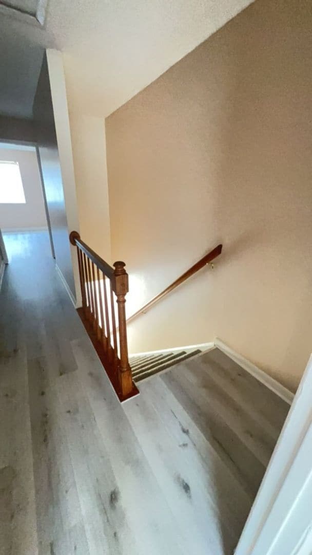 Building Photo - 2BR/2.5BA Townhome