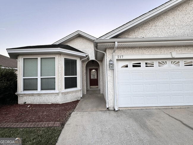 Building Photo - 217 Austin Ryan Dr