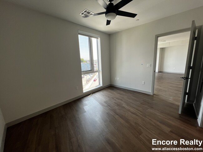 Building Photo - 80 Rugg Rd