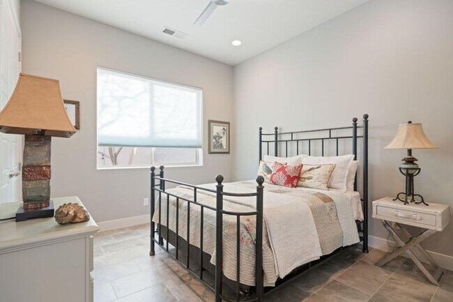 Building Photo - Stunning home with Unobstructed Panoramic Views of Pine Valley Mountain —  6-Month Lease Only