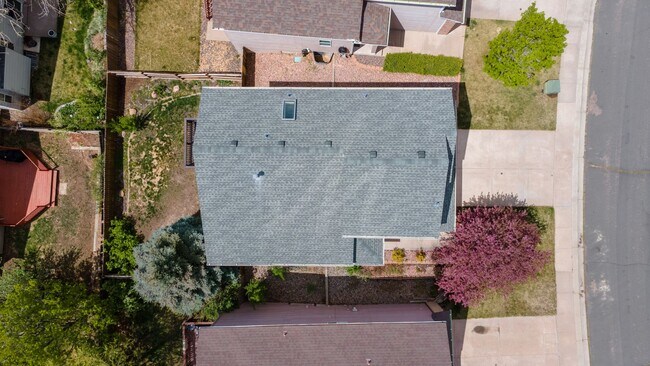 Building Photo - Stetson Hills Charmer with 2 Car Garage
