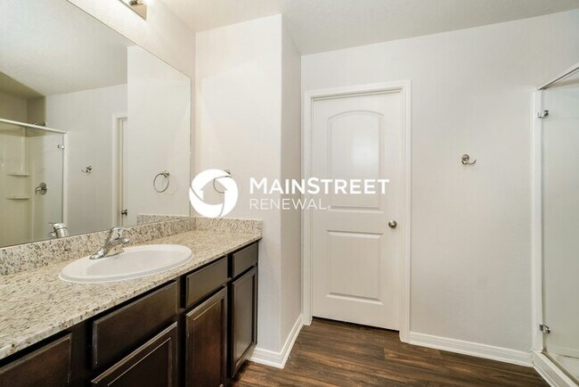 Building Photo - 4 Bedroom Pet-Friendly Home in New Braunfels, TX with Main Street Renewal