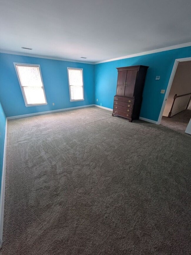 Building Photo - Four Bedroom Single Family Home in Hickory, NC!