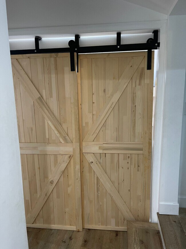 Barn Doors - 6151 Wilbur Ave