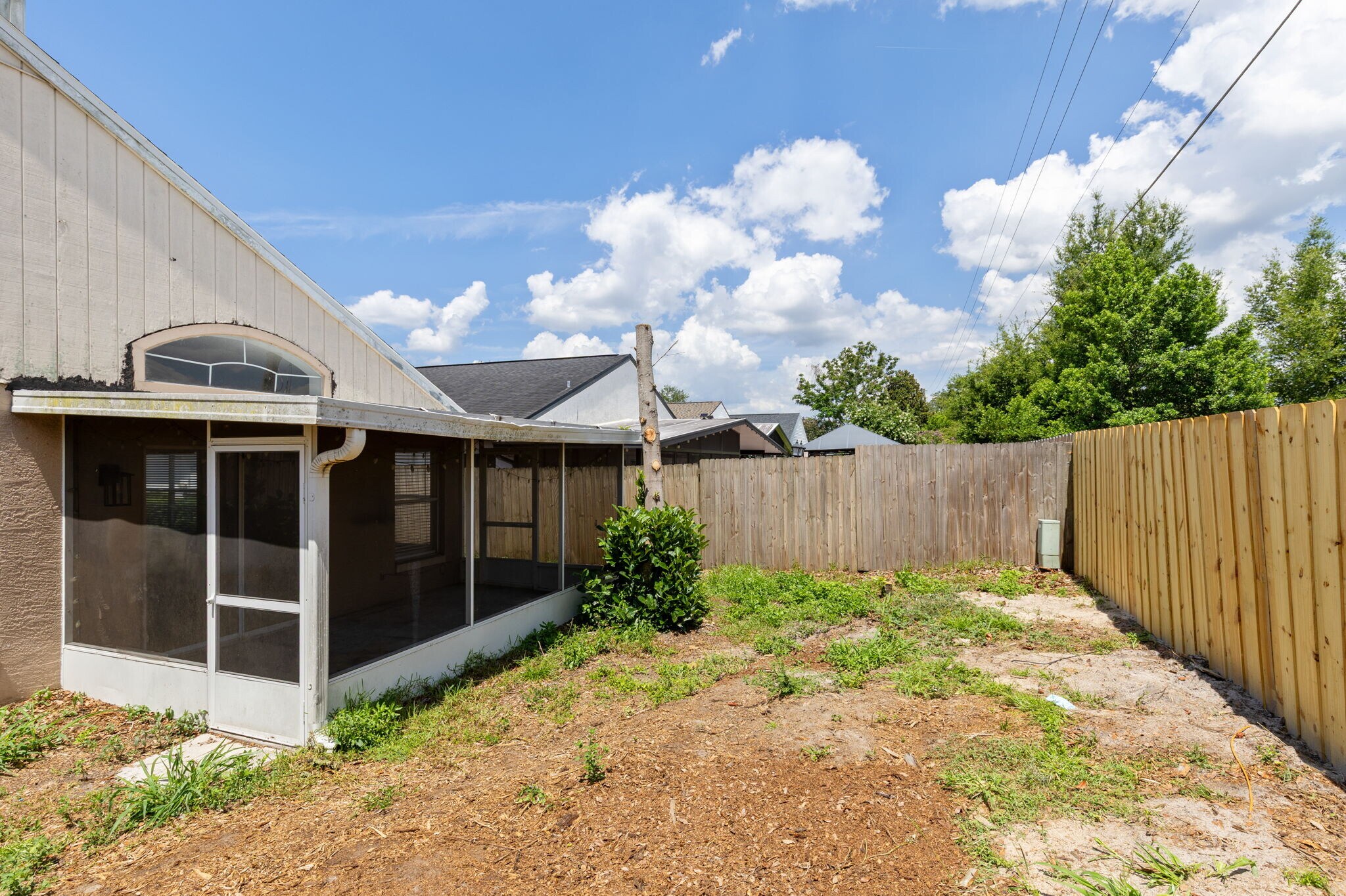 Building Photo - 8026 Waldorf Ct