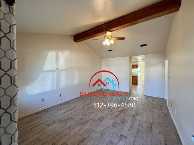 Building Photo - Available June 10: 3 Bed 2 Bath Duplex with Fenced in Yard on Bus Route