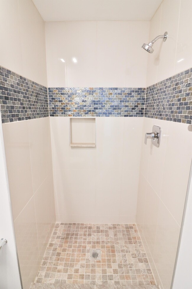 Building Photo - 24 Courthouse Sq