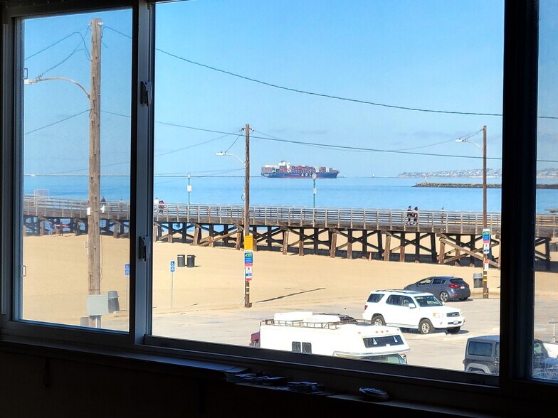 Building Photo - 1001 Seal Way