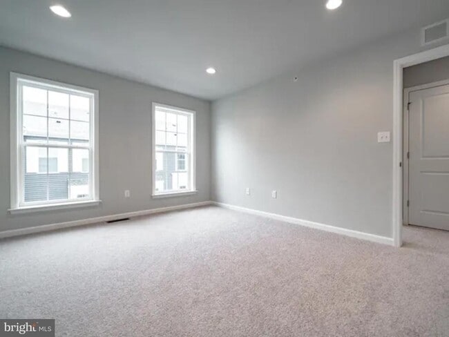 Building Photo - 3116 Detweiler Ln