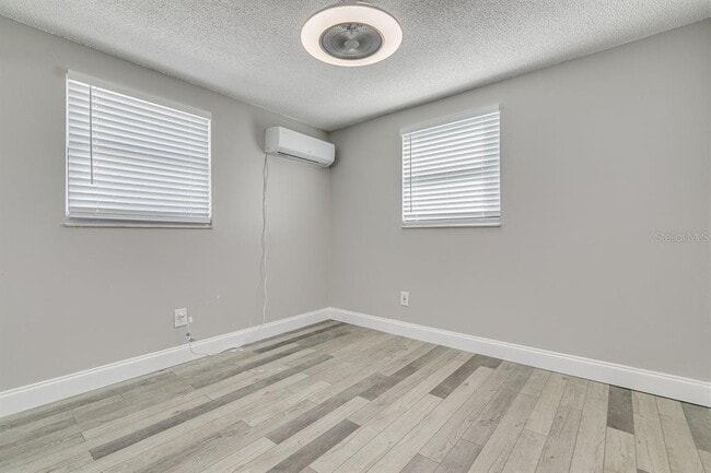 Building Photo - 13496 W Rena Dr