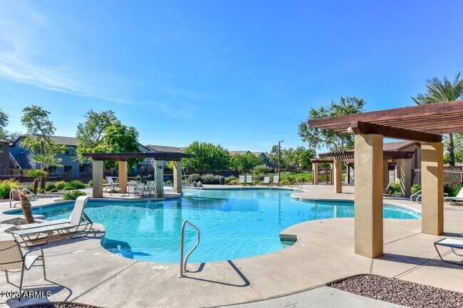 Building Photo - 1958 W Busoni Pl