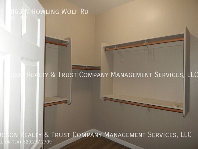 Building Photo - 9863 N Howling Wolf Rd