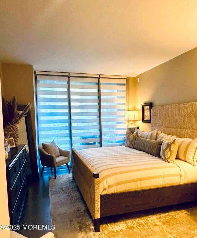 Building Photo - 15 Morris Ave