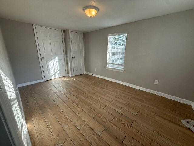 Building Photo - 1308 Genova St