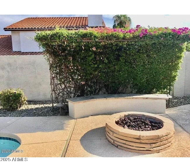 Building Photo - 5639 E Aire Libre Ave
