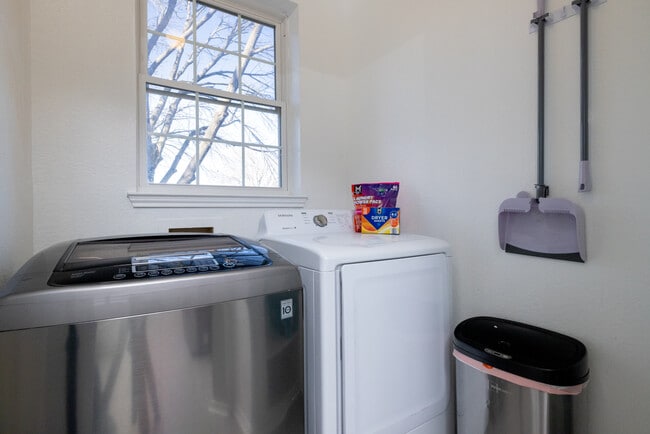 Building Photo - 2700 Ansley Ct