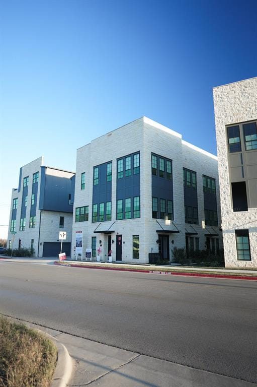 Building Photo - 264 Pullman Ct