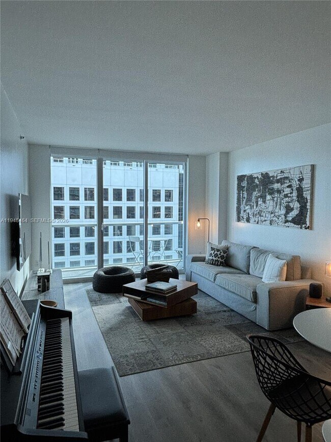 Building Photo - 500 Brickell Ave