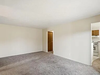 Building Photo - 2050 Woodtrail Dr