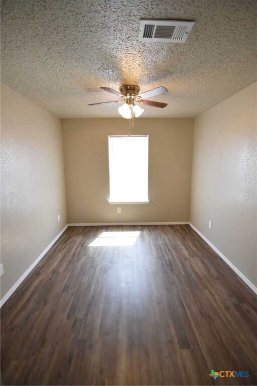 Building Photo - 4201 Bluestem Ln