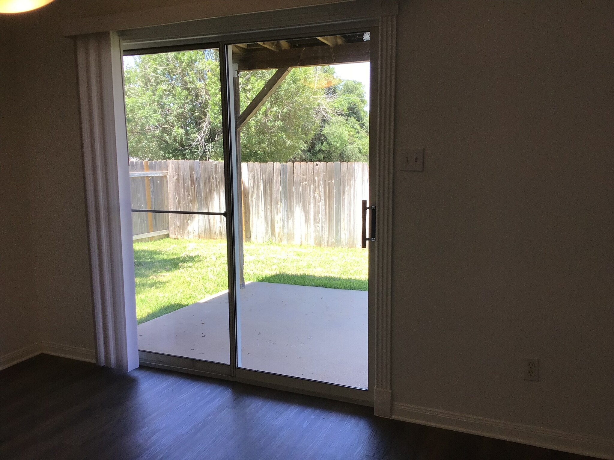 Rear covered patio - 2913 Whisper Oaks Ln