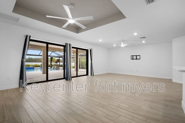 Building Photo - 19001 Aqua Shore Dr