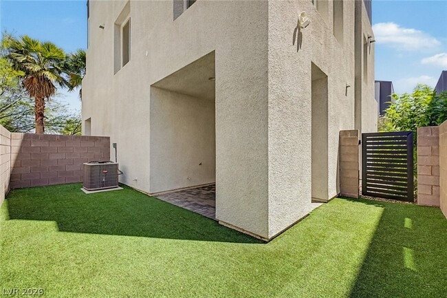 Building Photo - 2868 Orange Key Ct