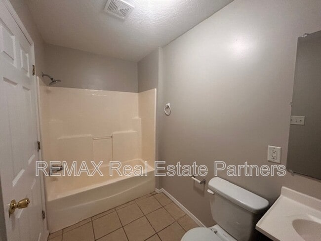 Building Photo - 28 Bentley Brooke Ln