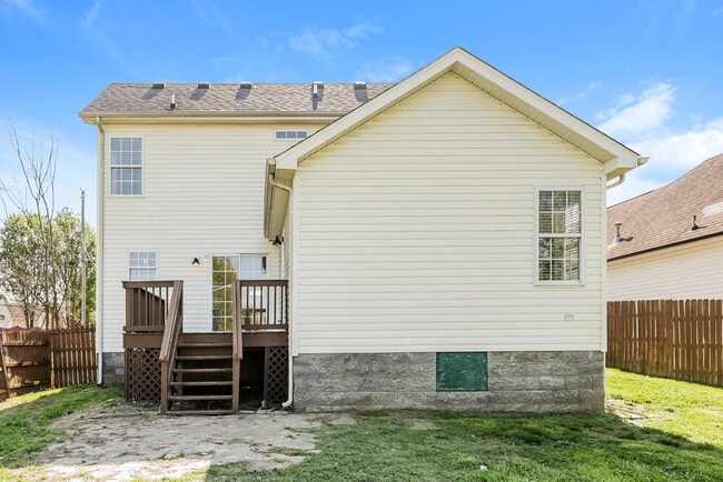 Building Photo - 6404 Wildgrove Dr