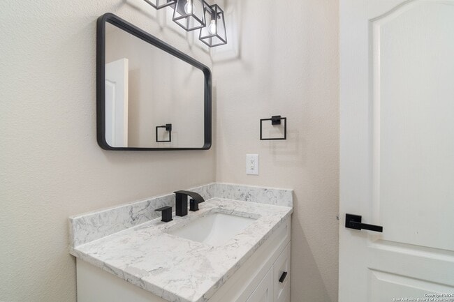 Building Photo - 21450 Bubbling Creek