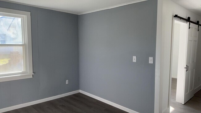 Building Photo - 3 Bedroom For Rent Bowling Green MO