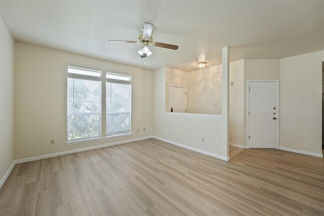 Building Photo - 502 Gregory Ct