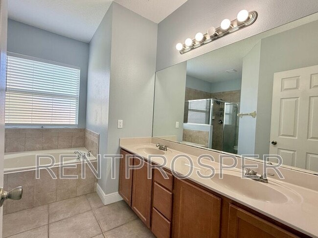 Building Photo - 4205 Canby Dr