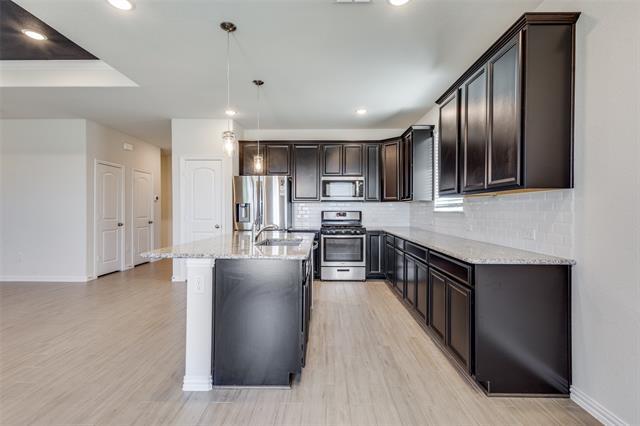 Building Photo - 705 Adelyn St