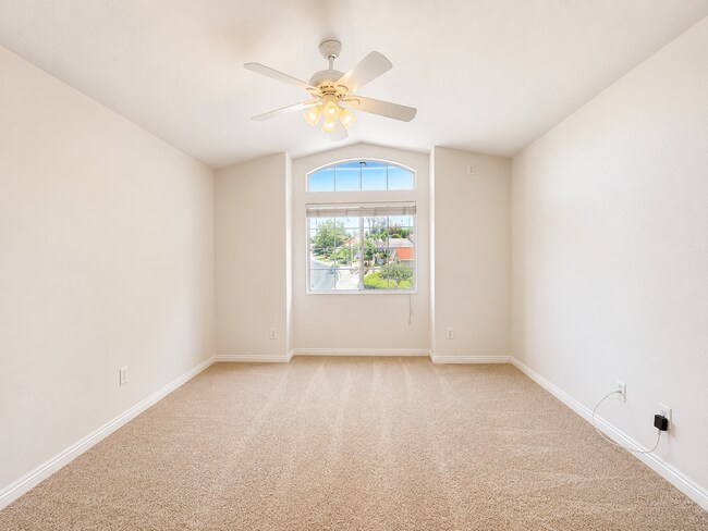 Building Photo - Beautifully updated and upgraded Chardonnay Hills house for rent