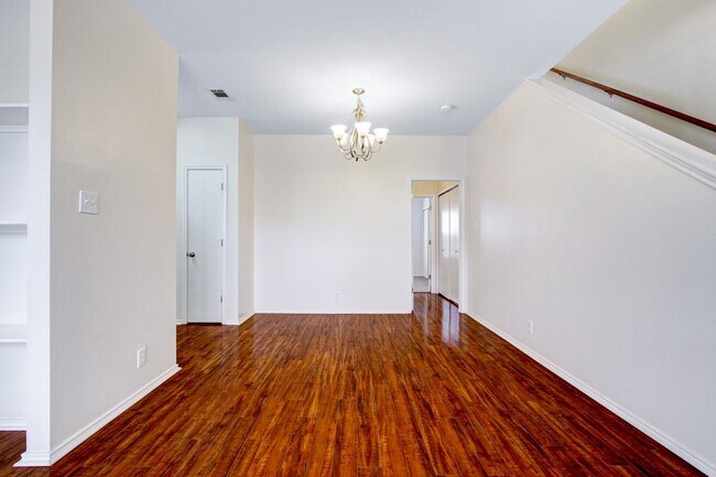 Building Photo - 2619 Crown Arbor Dr