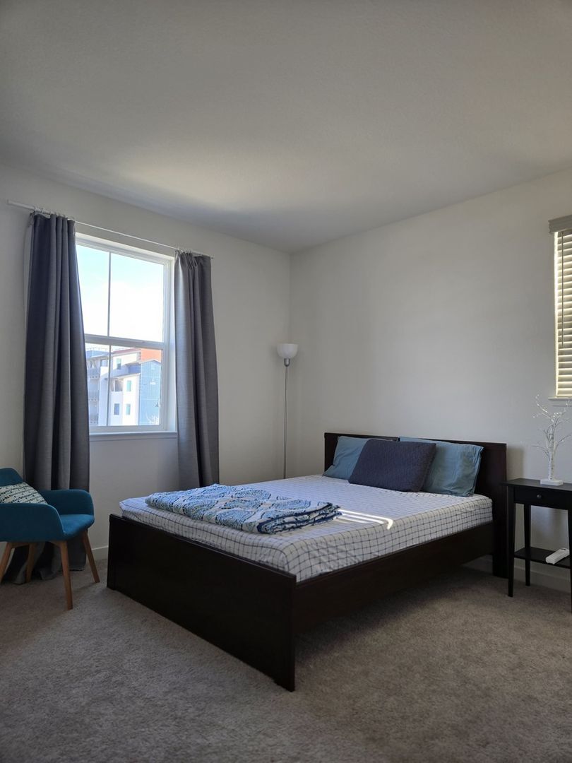 Building Photo - 2413 Village Square Blvd