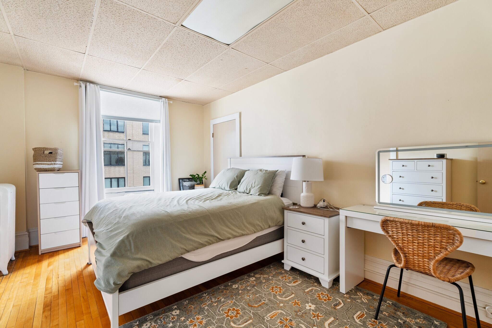 Building Photo - 102 N Tioga St