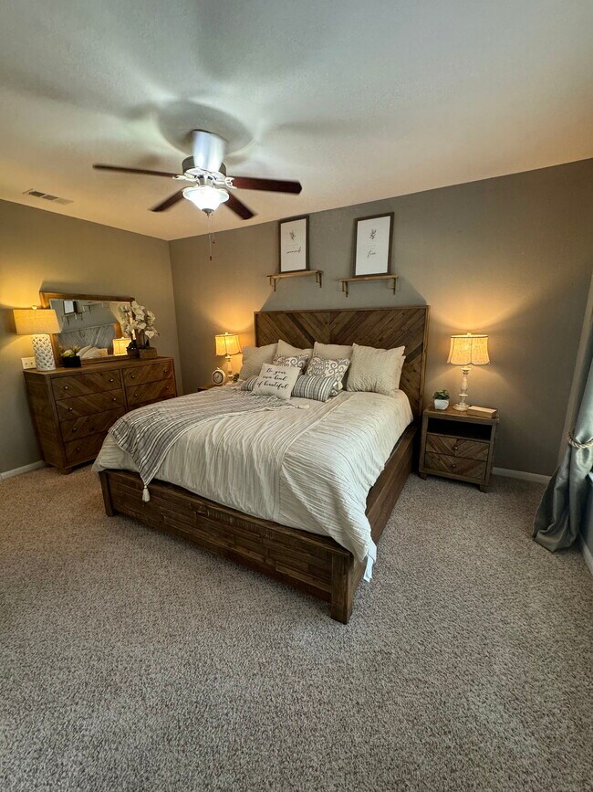 Building Photo - 1031 Farm to Market Road 2931 Apt #817, Au...