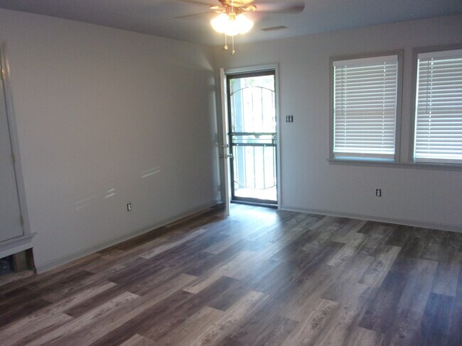 Building Photo - 3674 Masterson Cove