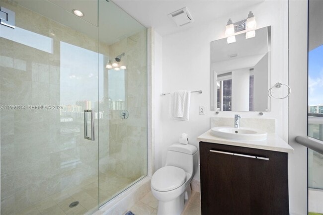 Building Photo - 17121 Collins Ave