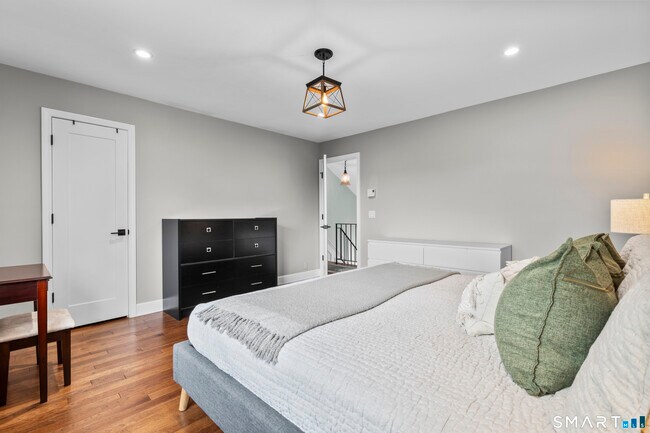 Building Photo - 63 Myano Ln
