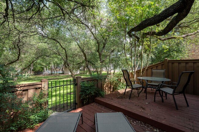 Building Photo - 8301 Greenslope Dr