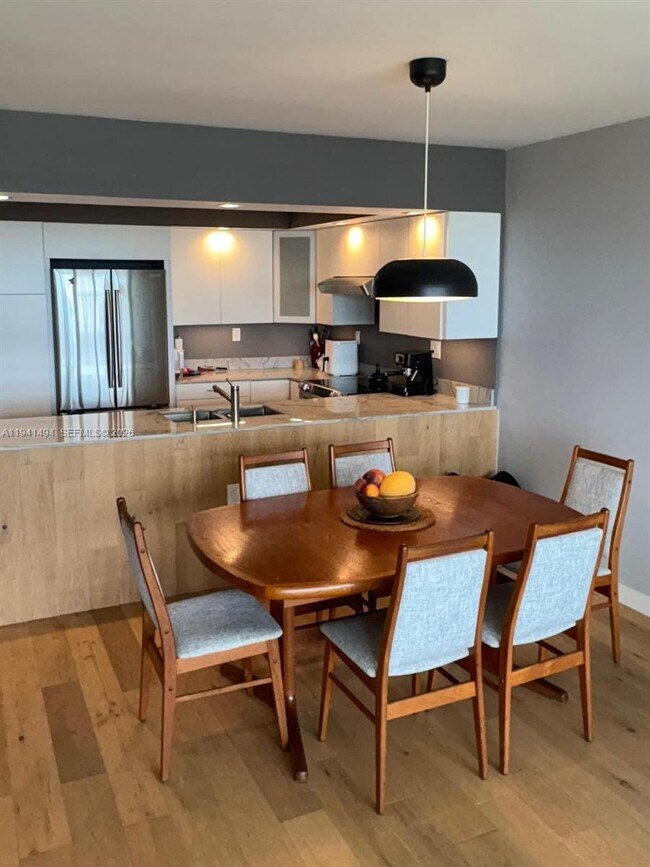 Building Photo - 2150 Sans Souci Blvd